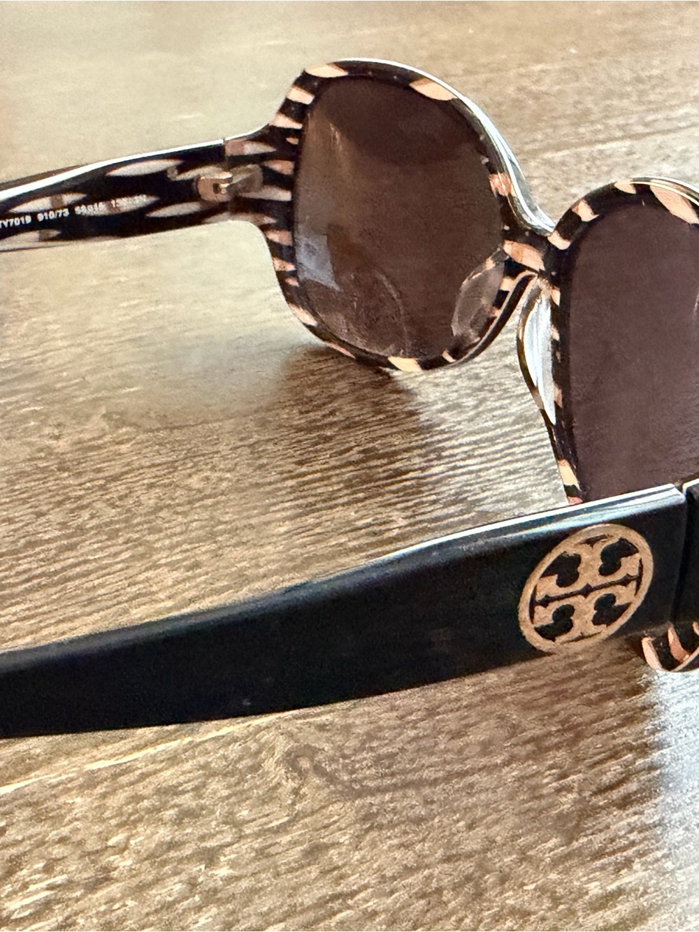 Tory Burch Women's Black Oval Sunglasses - Picture 4 of 6